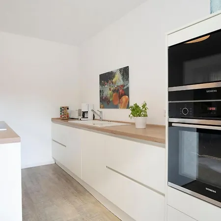 Gorch-fock-ring 19 Meerzeit I